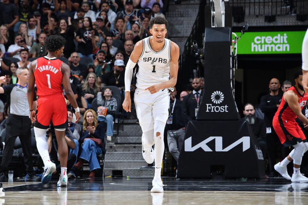 步悄然临近 步悄然临近