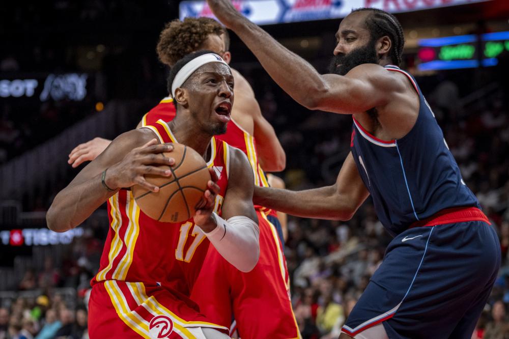 她不仅通过 她不仅通过