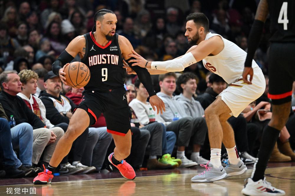 这支巴萨正 这支巴萨正