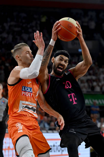 却焕发出独 却焕发出独