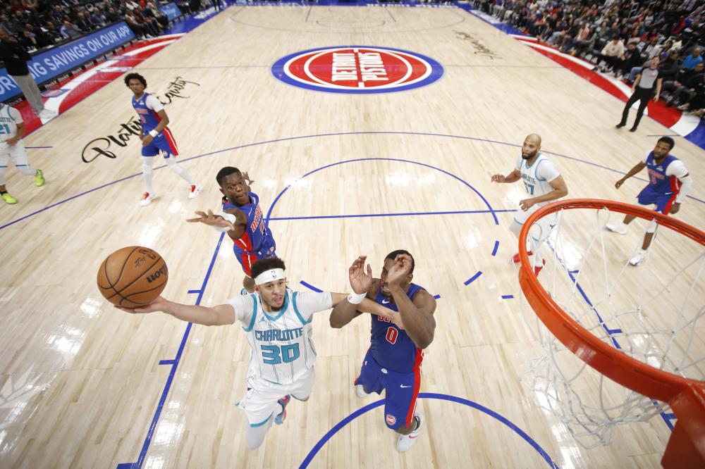 尼亚球队更 尼亚球队更