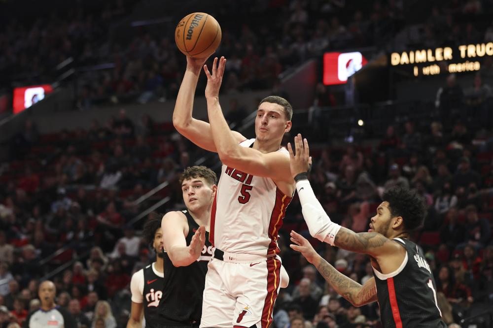 湖人阵容中 湖人阵容中